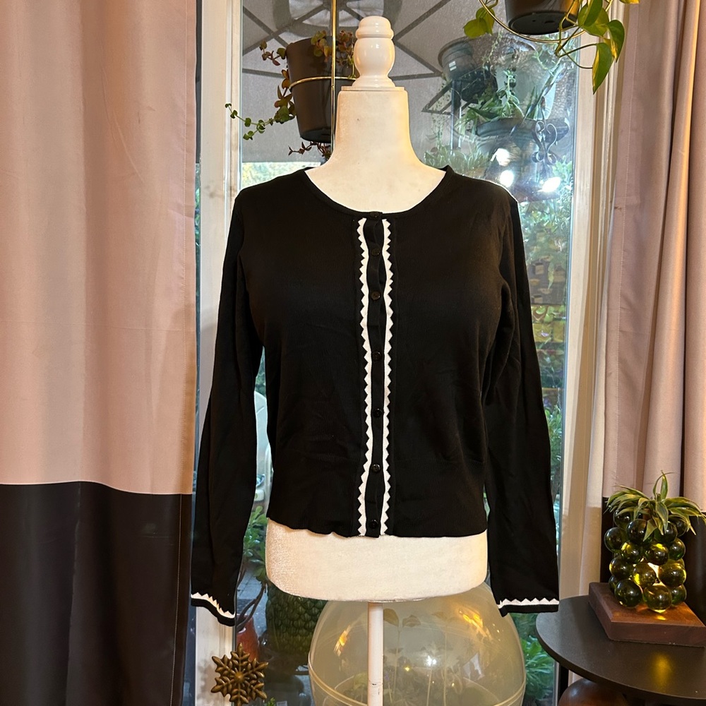 Belle Poque size large cardigan
